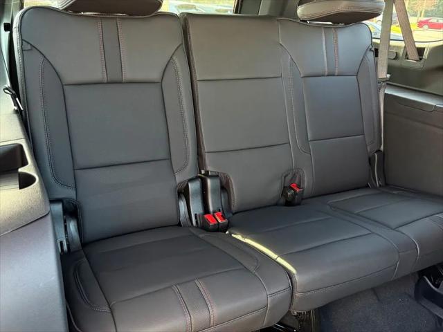 2026 Chevrolet Suburban RST, 4WD