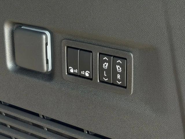 2026 Chevrolet Suburban RST, 4WD