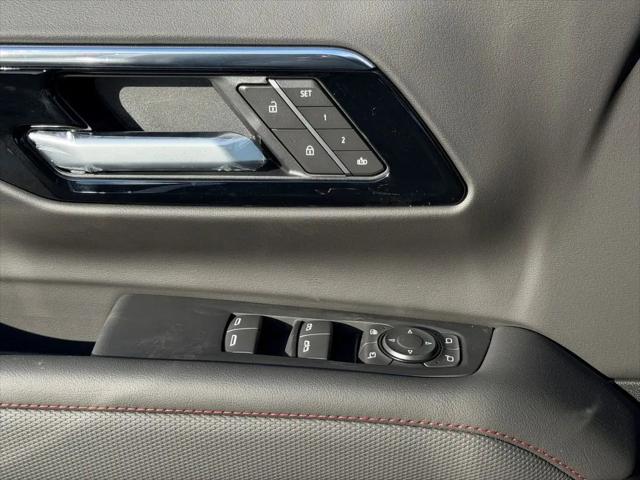 2026 Chevrolet Suburban RST, 4WD