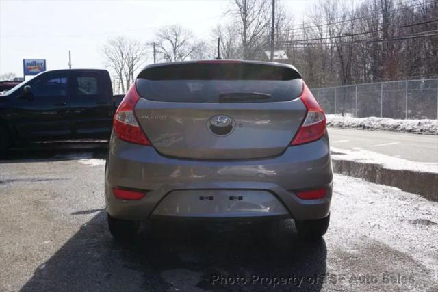 2013 Hyundai Accent SE