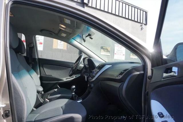 2013 Hyundai Accent SE