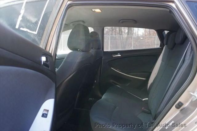 2013 Hyundai Accent SE