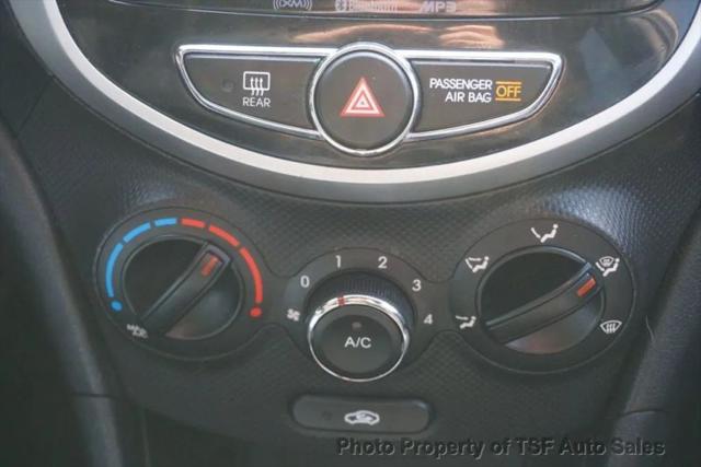 2013 Hyundai Accent SE
