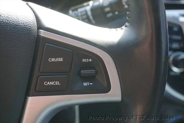 2013 Hyundai Accent SE