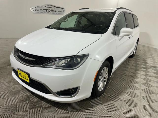 2017 Chrysler Pacifica Touring-L for sale in Waterford Works, NJ