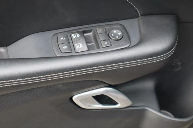 2015 Dodge Challenger R/T Plus