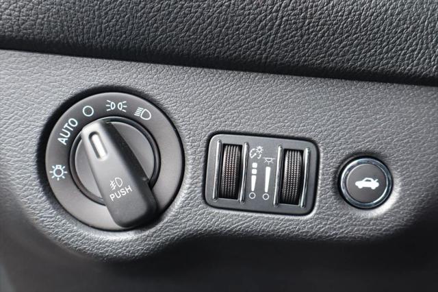 2015 Dodge Challenger R/T Plus