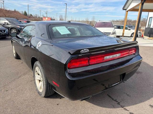 2012 Dodge Challenger SXT