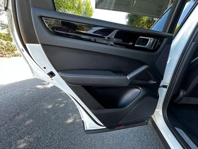 2019 Porsche Cayenne Base
