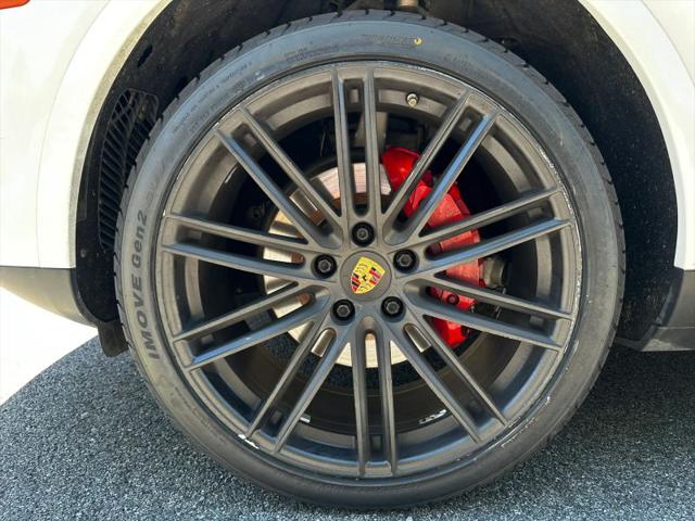 2019 Porsche Cayenne Base