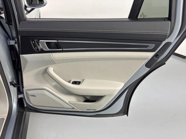 2023 Porsche Panamera Platinum Edition