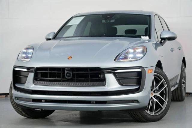 2023 Porsche Macan Base