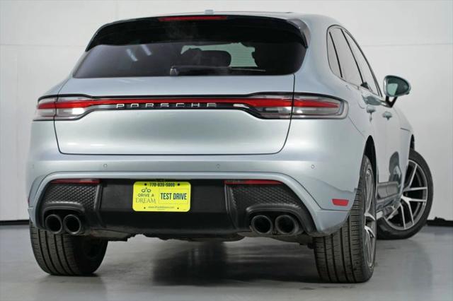 2023 Porsche Macan Base