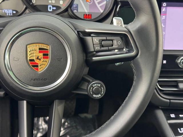 2023 Porsche Macan Base