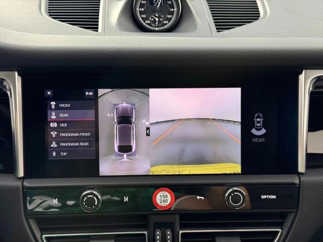2023 Porsche Macan Base