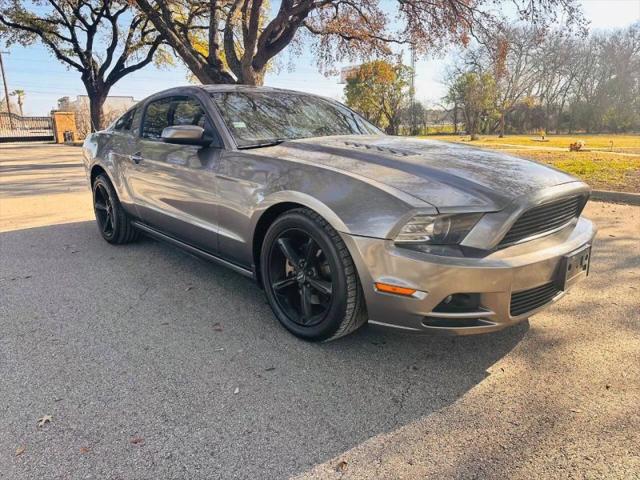 2014 Ford Mustang V6