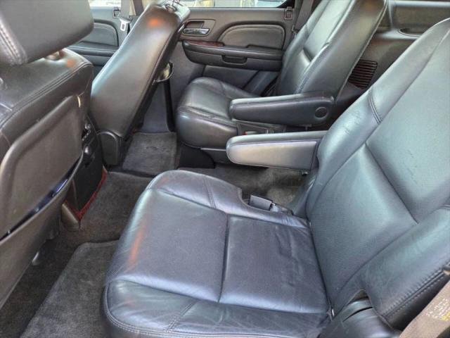 2007 Cadillac Escalade Standard