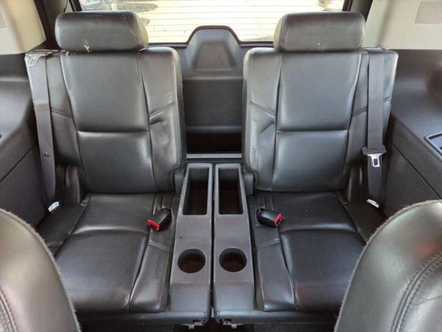 2007 Cadillac Escalade Standard