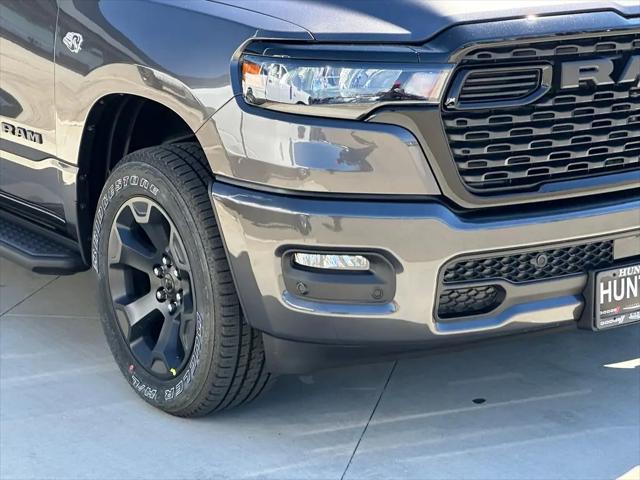 2026 Ram 1500 Express Crew Cab 4x4 5'7" Box