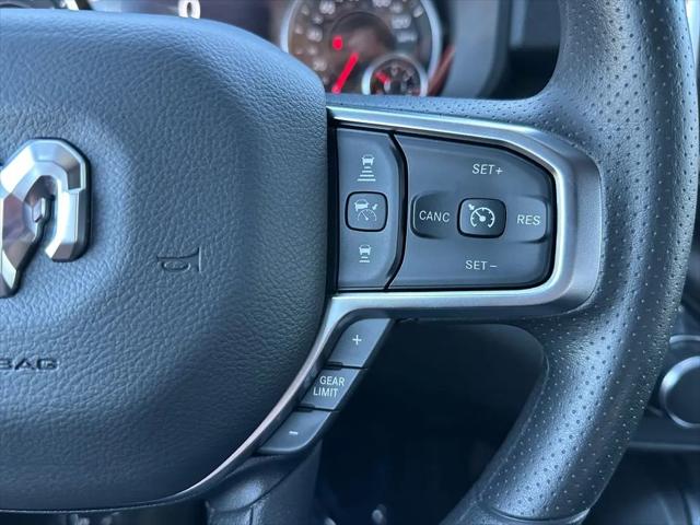 2026 Ram 1500 Express Crew Cab 4x4 5'7" Box