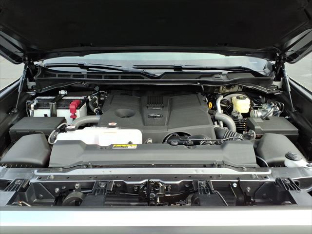 2026 Toyota Tundra Limited CrewMax 5.5' Bed
