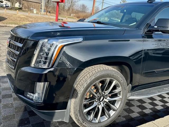 2019 Cadillac Escalade Luxury