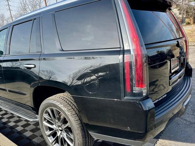 2019 Cadillac Escalade Luxury