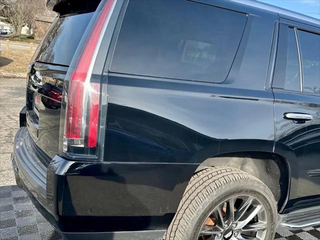 2019 Cadillac Escalade Luxury