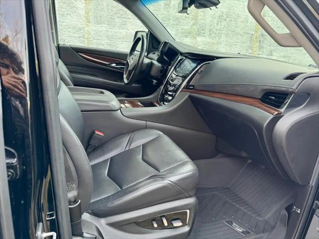 2019 Cadillac Escalade Luxury