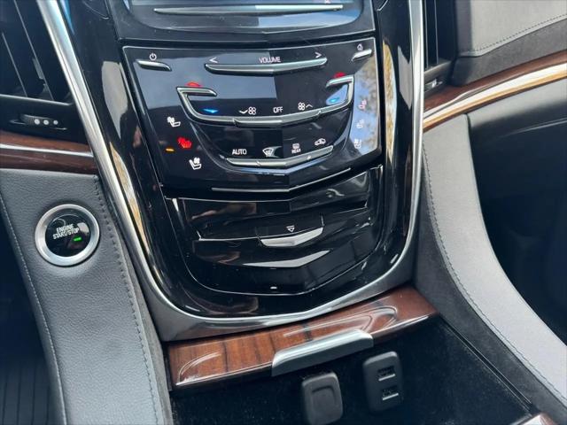 2019 Cadillac Escalade Luxury