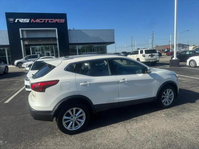 2018 Nissan Rogue Sport SV