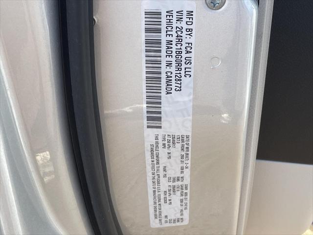 2024 Chrysler Pacifica Touring L