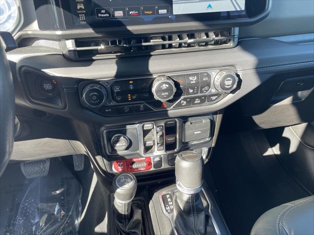 2024 Jeep Gladiator Sport