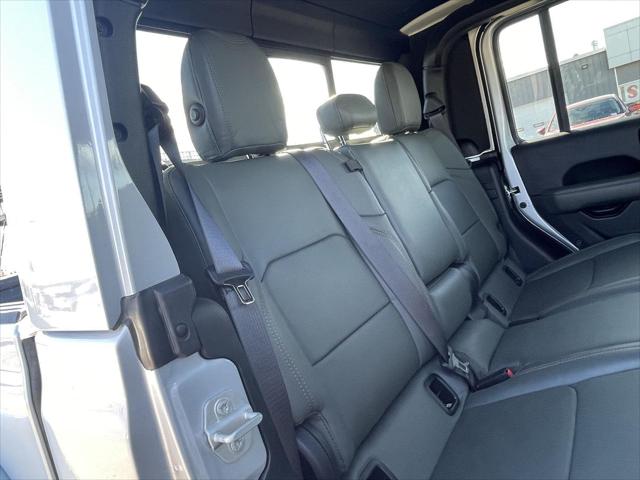 2024 Jeep Gladiator Sport