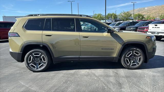 2026 Jeep Cherokee Laredo 4x4