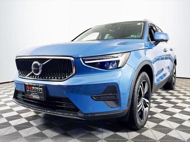 2023 Volvo XC40 B5 Core
