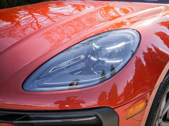 2025 Porsche Macan Macan