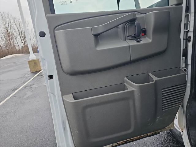 2021 Chevrolet Express Cutaway Work Van