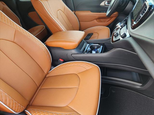 2026 Chrysler Pacifica Pinnacle AWD