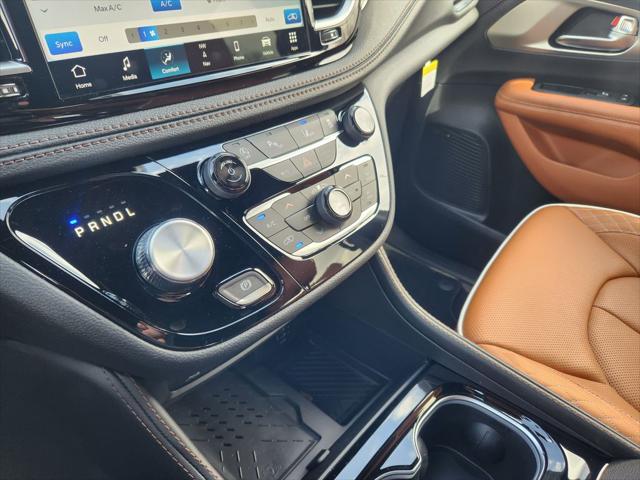 2026 Chrysler Pacifica Pinnacle AWD