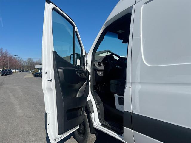 2026 Mercedes-Benz Sprinter 2500 High Roof 4-Cyl Diesel HO