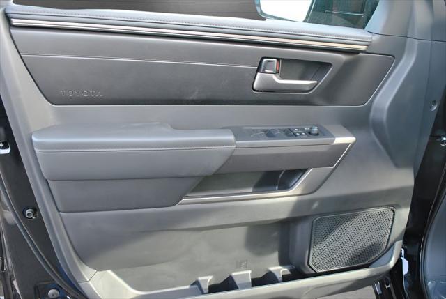 2026 Toyota Tundra SR5 CrewMax 5.5' Bed