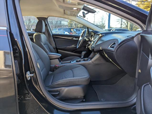 2016 Chevrolet Cruze LT Auto