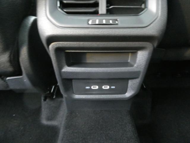 2026 Volkswagen Taos SEL