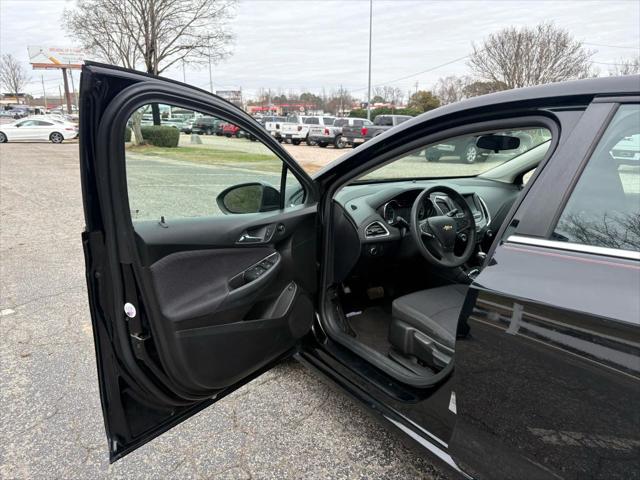 2017 Chevrolet Cruze LT Auto