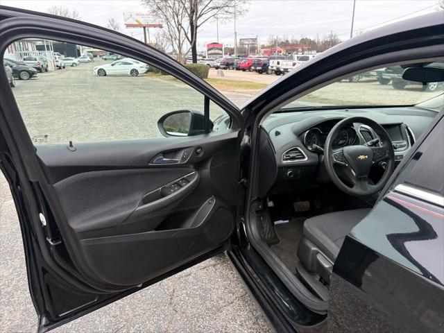 2017 Chevrolet Cruze LT Auto