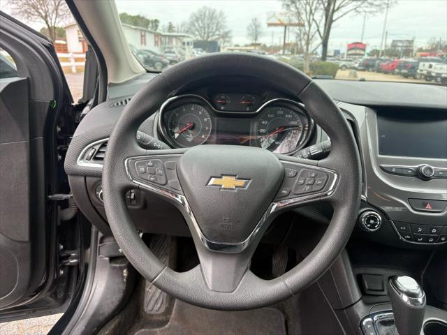 2017 Chevrolet Cruze LT Auto