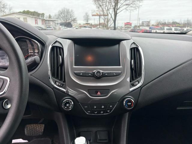 2017 Chevrolet Cruze LT Auto