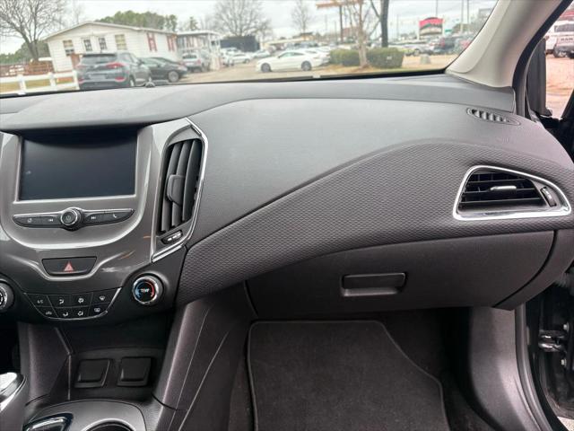 2017 Chevrolet Cruze LT Auto