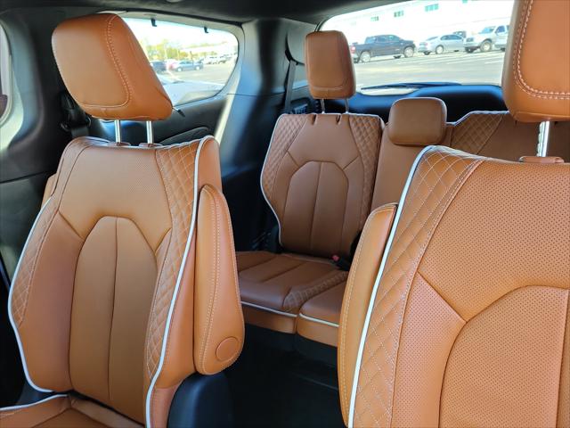 2026 Chrysler Pacifica Pinnacle AWD